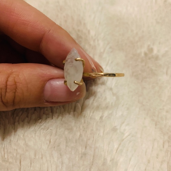 14k MINTJEWELRY AAA MOONSTONE LUNA DAINTY RING - Picture 6 of 8